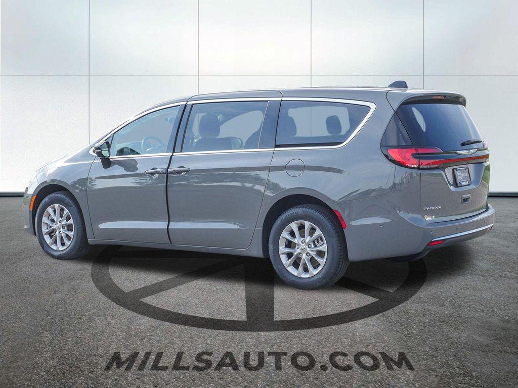 new 2024 Chrysler Pacifica car, priced at $41,491