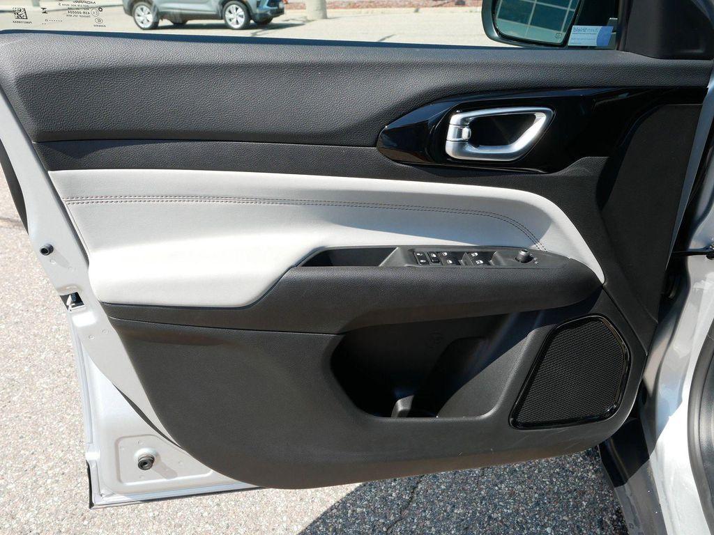 new 2025 Jeep Compass car, priced at $32,935