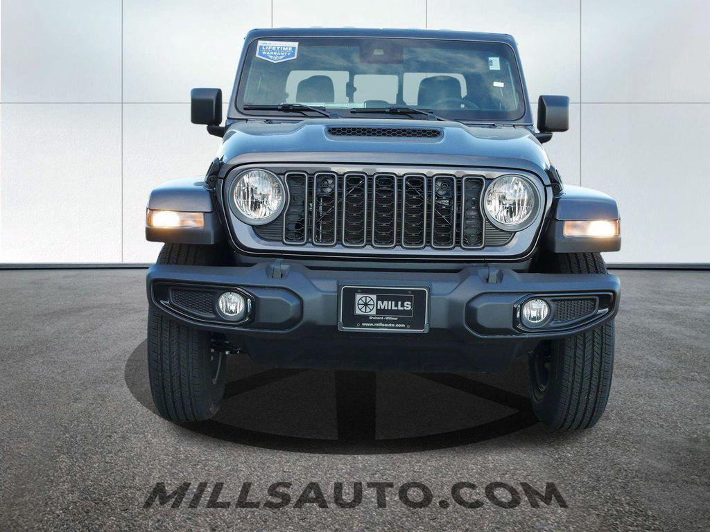 new 2025 Jeep Gladiator car, priced at $46,414