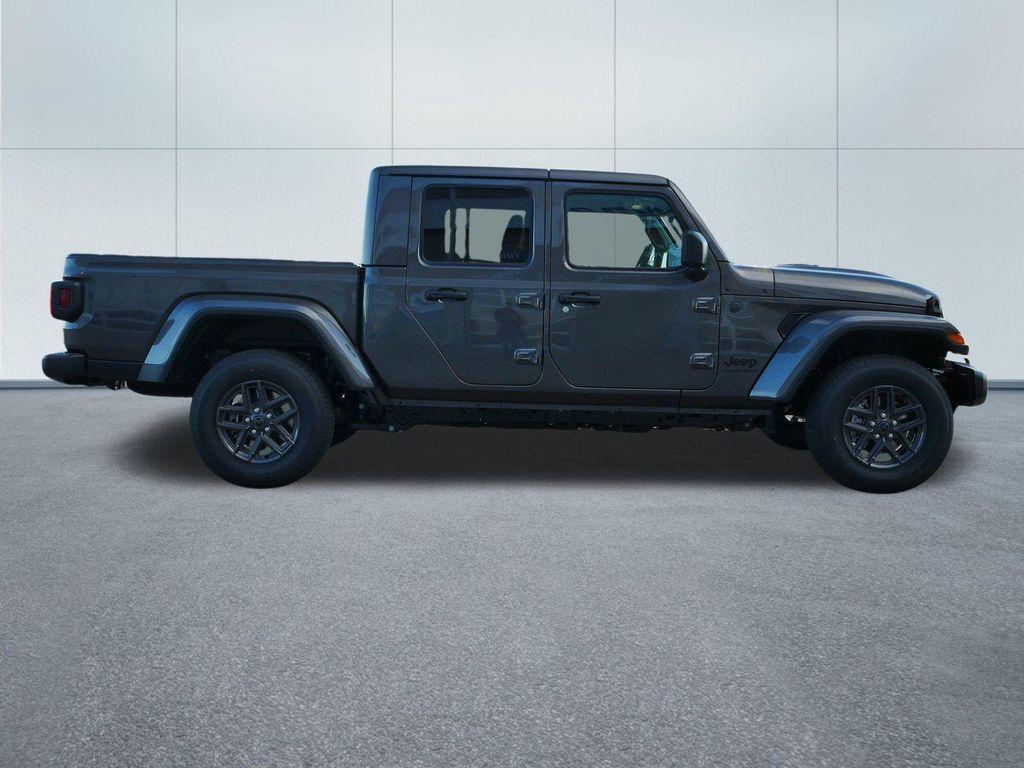 new 2025 Jeep Gladiator car, priced at $42,164