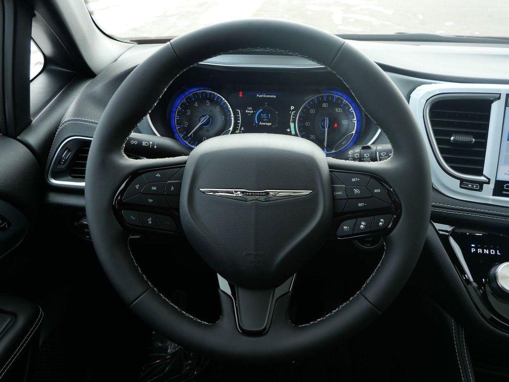 new 2026 Chrysler Pacifica car, priced at $56,074