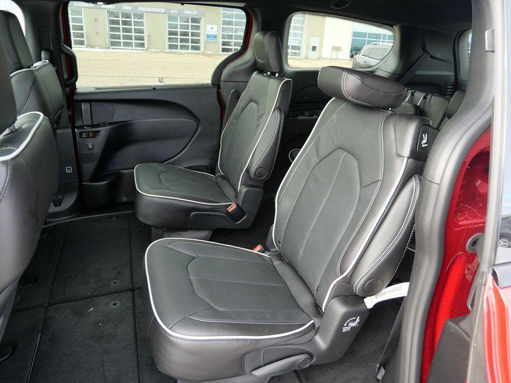 new 2026 Chrysler Pacifica car, priced at $56,074