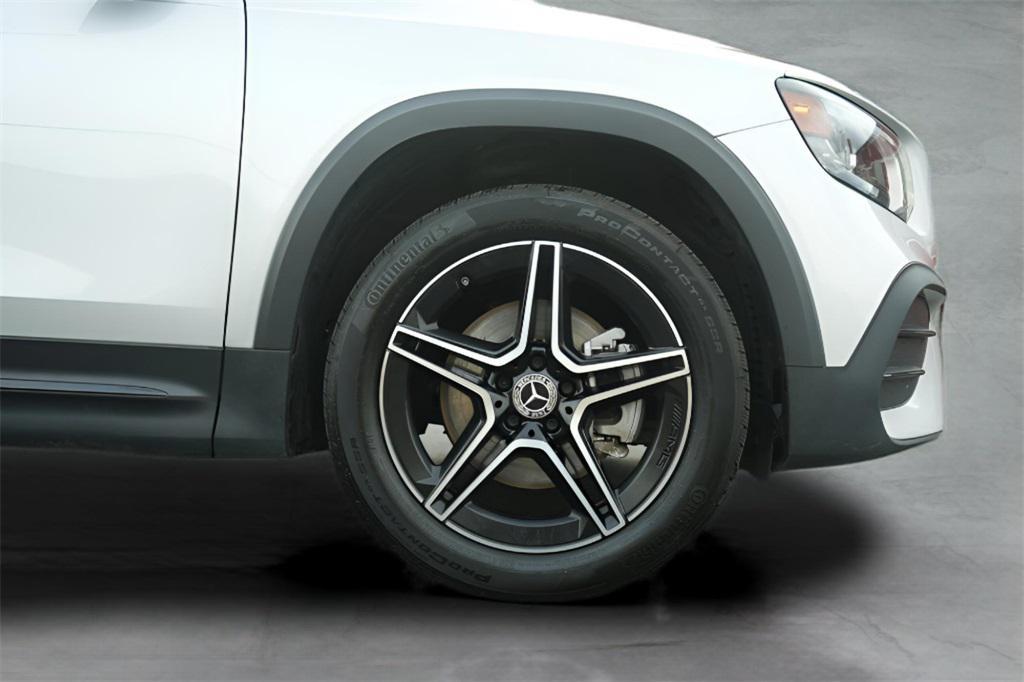 used 2023 Mercedes-Benz GLB 250 car, priced at $25,189