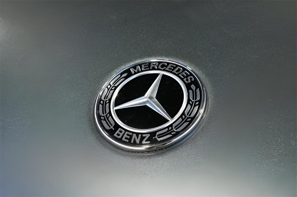 used 2018 Mercedes-Benz GLC 300 car, priced at $15,092