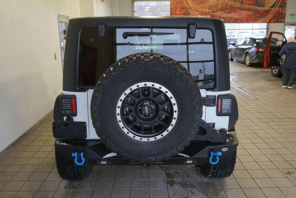 used 2015 Jeep Wrangler Unlimited car, priced at $25,797