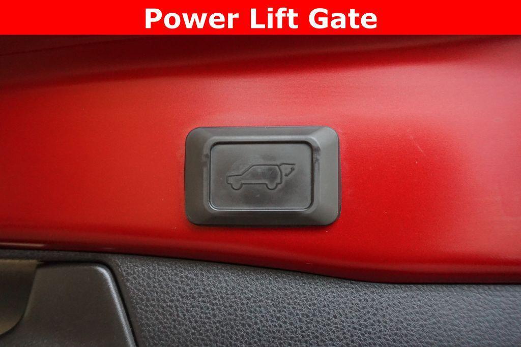 used 2019 Toyota RAV4 car, priced at $28,554