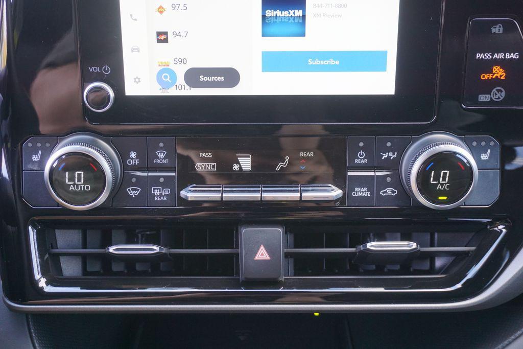 used 2023 Toyota Highlander car, priced at $38,996