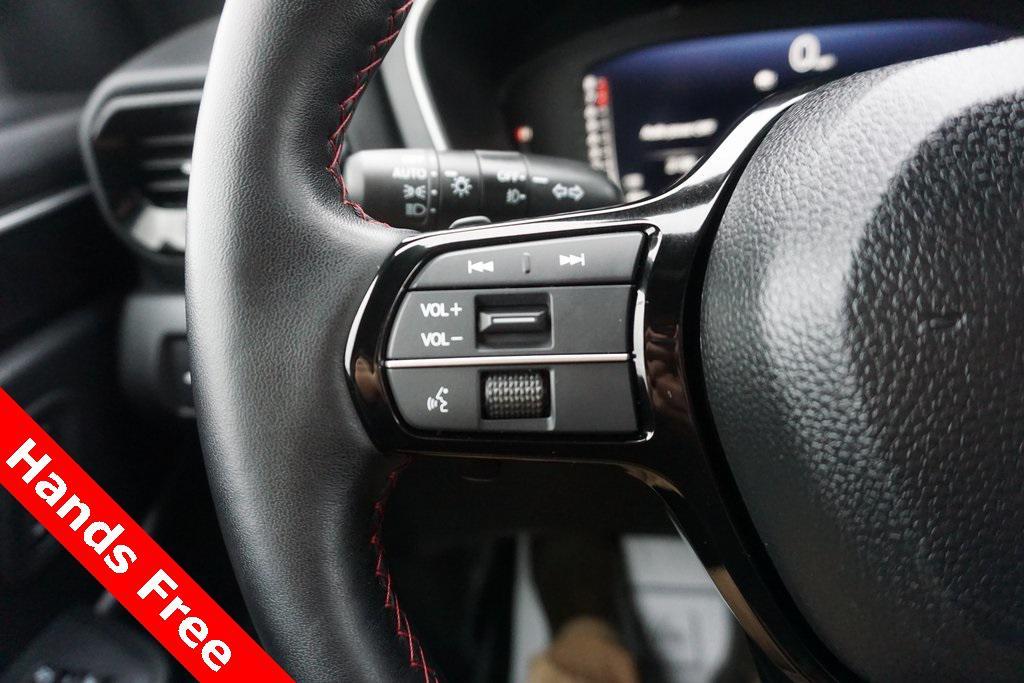 used 2025 Honda Pilot car, priced at $46,997