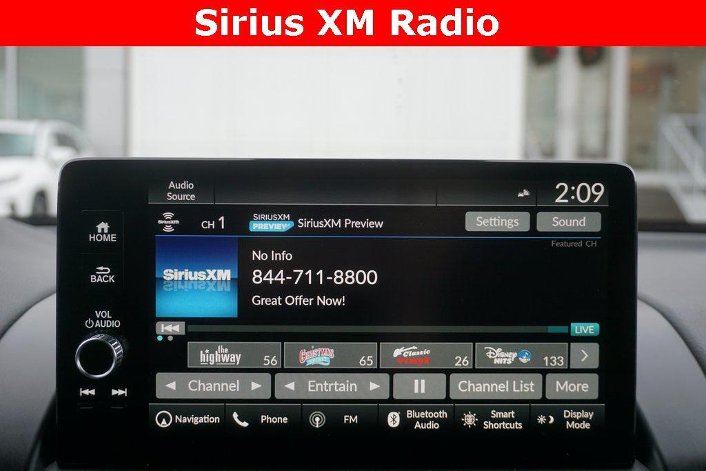 used 2025 Honda Pilot car, priced at $46,997