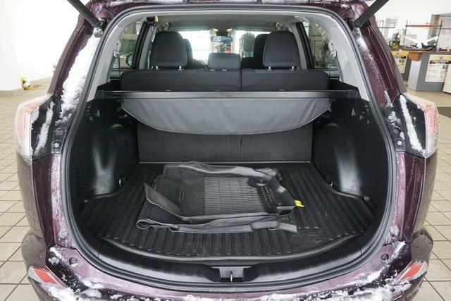 used 2018 Toyota RAV4 car