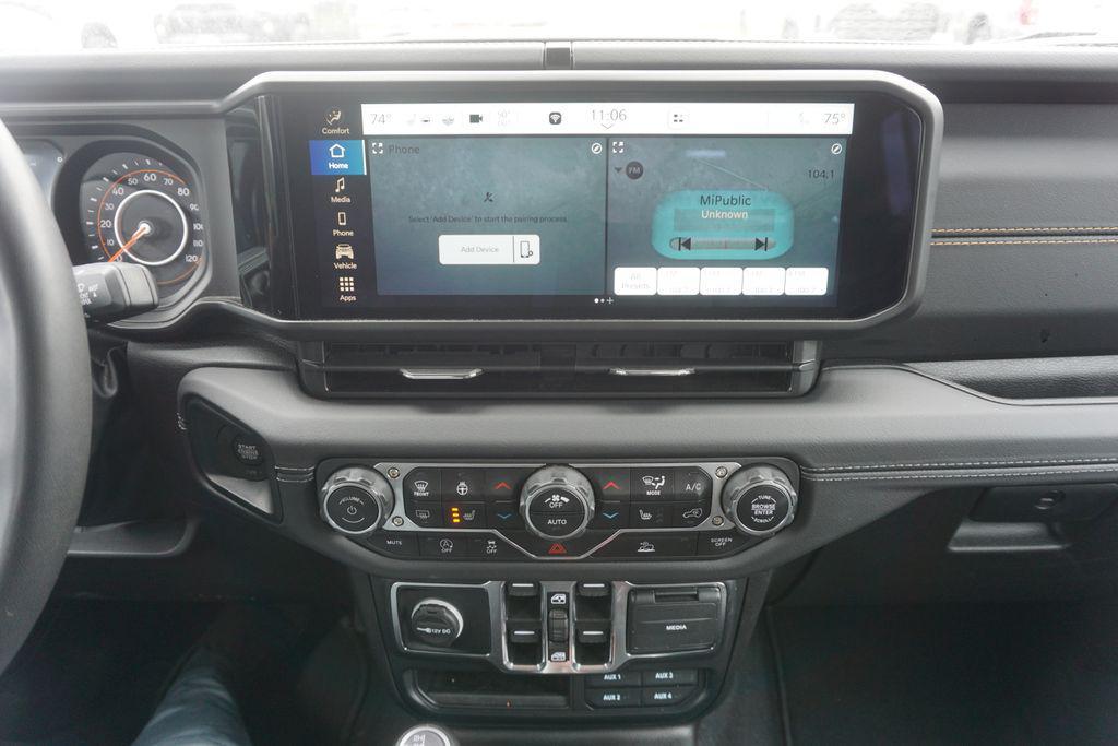 used 2024 Jeep Gladiator car
