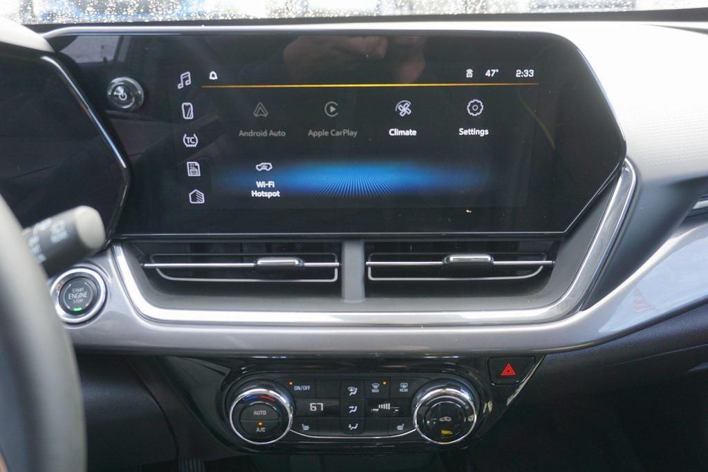 used 2025 Chevrolet Trax car, priced at $23,477