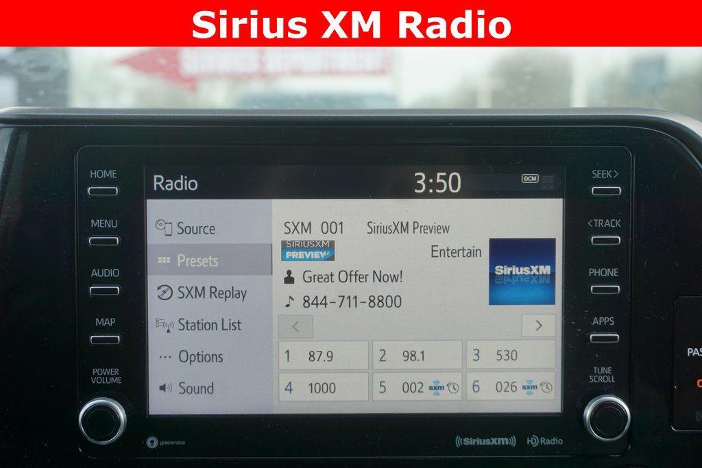 used 2021 Toyota Highlander Hybrid car, priced at $32,571