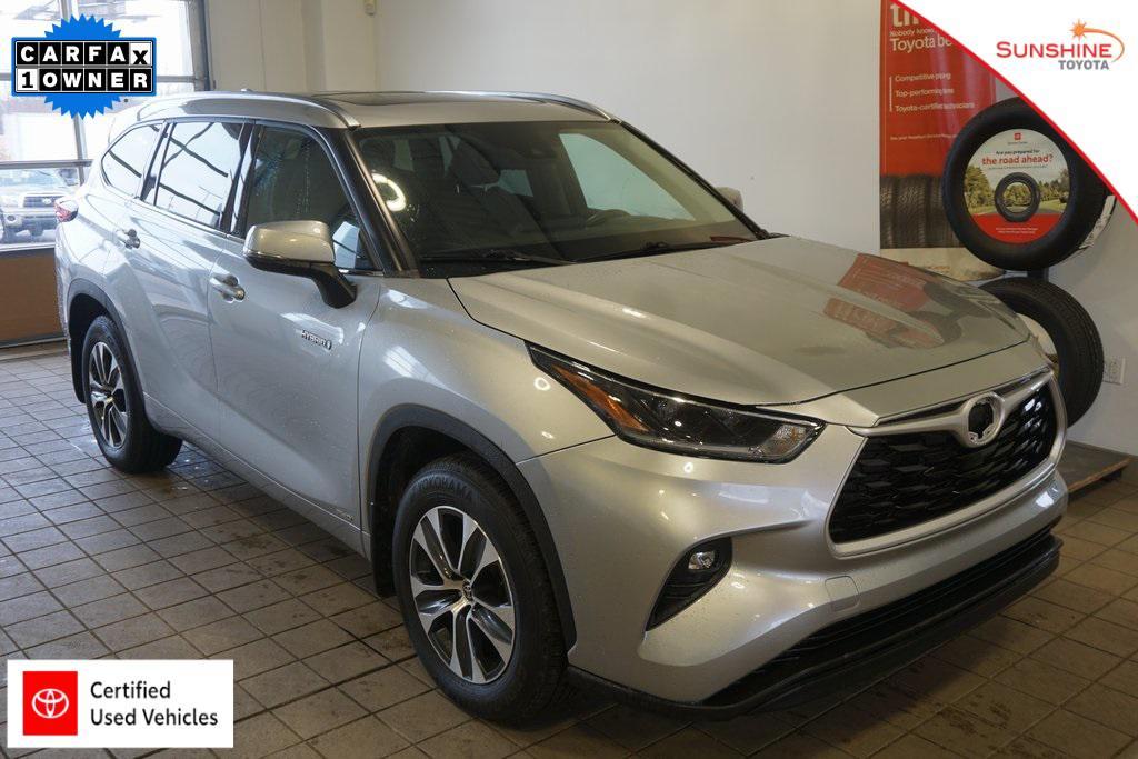 used 2021 Toyota Highlander Hybrid car, priced at $32,995