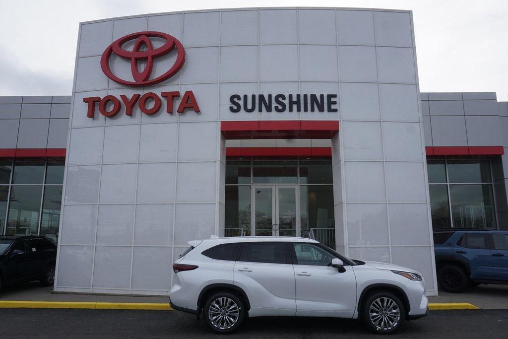 new 2026 Toyota Highlander car, priced at $54,990