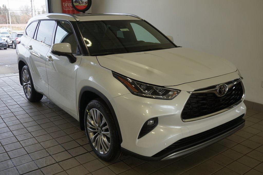 new 2026 Toyota Highlander car, priced at $54,990