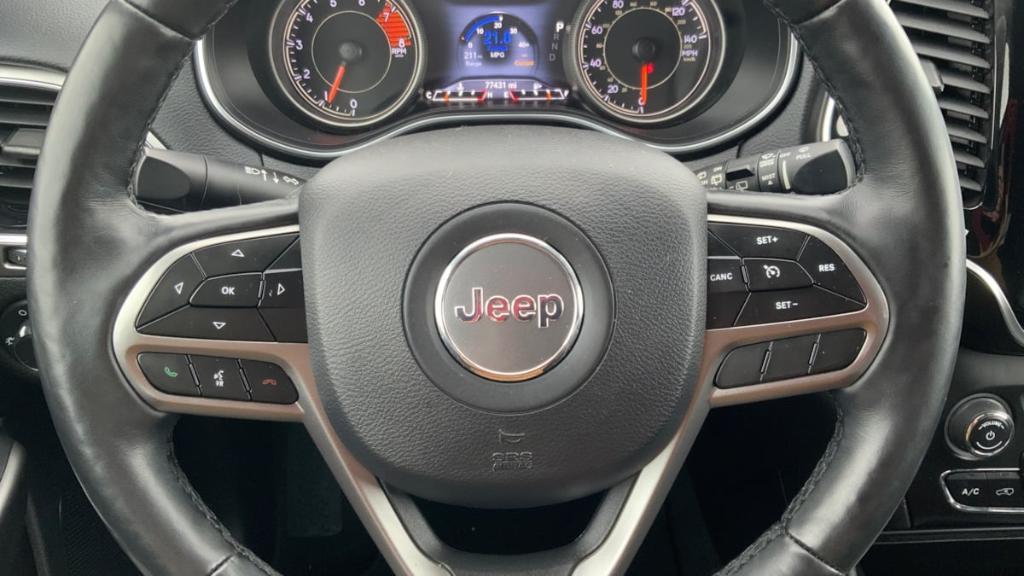 used 2019 Jeep Cherokee car, priced at $16,695