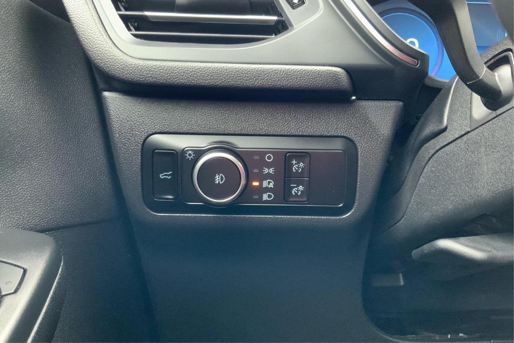 used 2025 Ford Escape car, priced at $25,670
