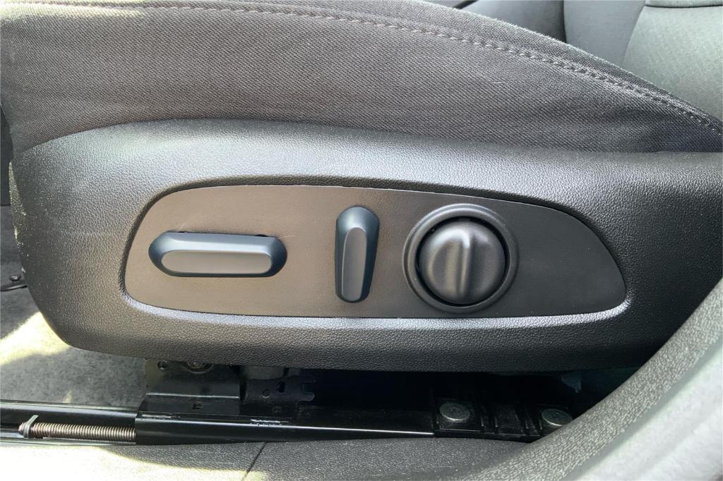 used 2024 Chevrolet Malibu car, priced at $19,070