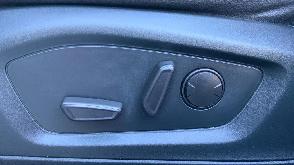 used 2022 Ford Explorer car, priced at $27,395