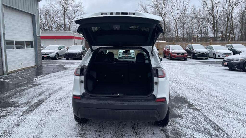 used 2023 Jeep Cherokee car, priced at $20,695