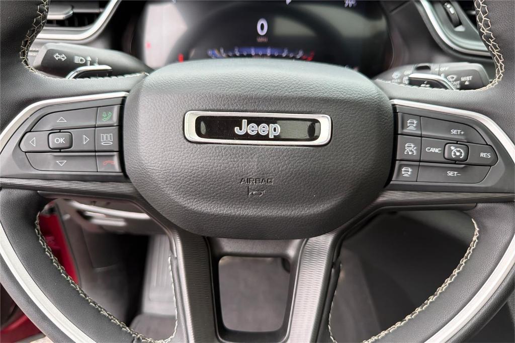 used 2023 Jeep Grand Cherokee car, priced at $29,170