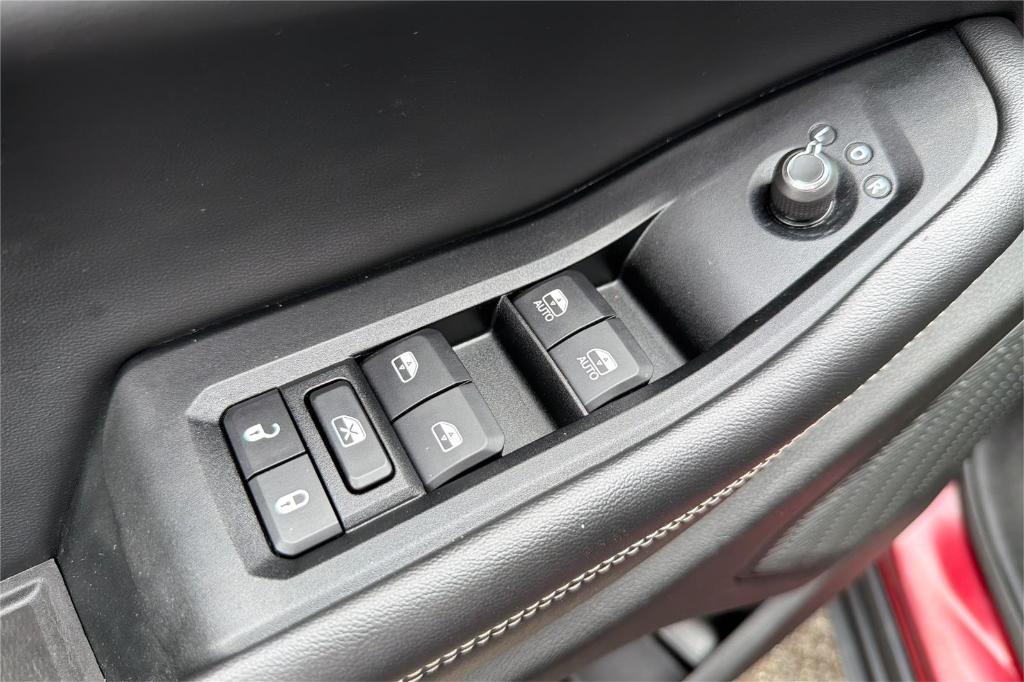 used 2023 Jeep Grand Cherokee car, priced at $29,170