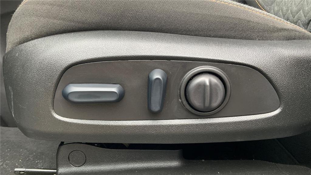 used 2024 Chevrolet Equinox car, priced at $21,495