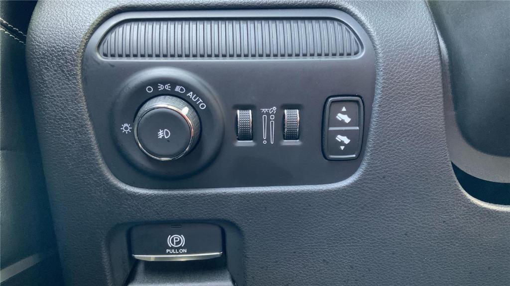 used 2024 Jeep Wagoneer car, priced at $47,495