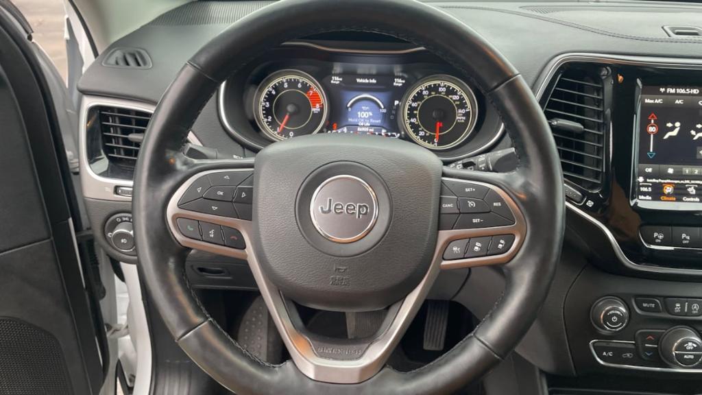 used 2021 Jeep Cherokee car, priced at $17,995