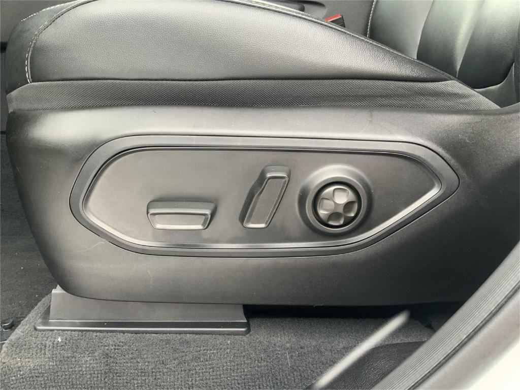 used 2023 Jeep Grand Cherokee L car, priced at $33,895