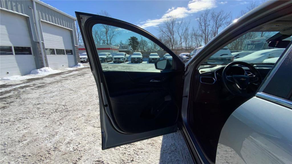 used 2024 Chevrolet Equinox car, priced at $21,895