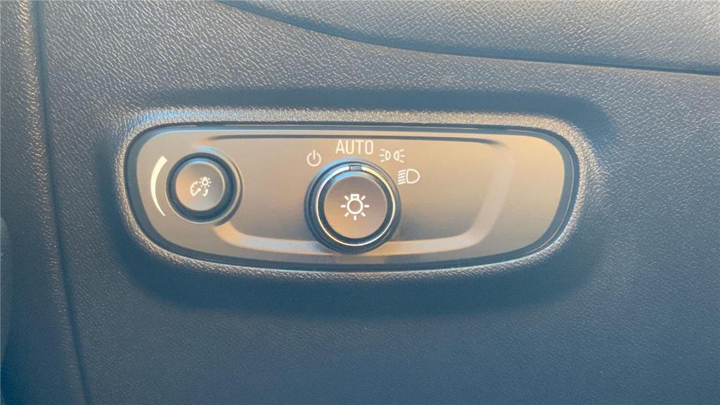 used 2024 Chevrolet Equinox car, priced at $21,895