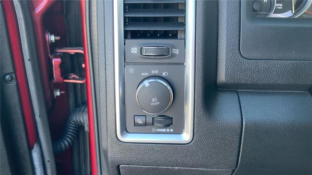 used 2021 Ram 1500 Classic car, priced at $28,895