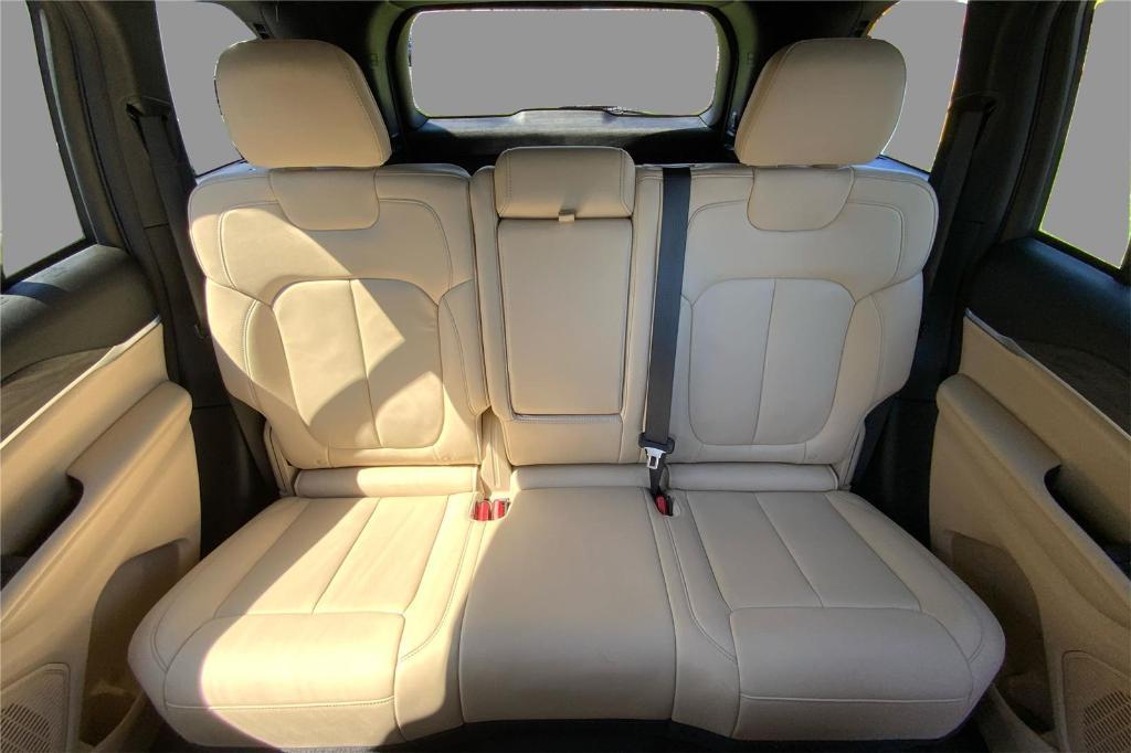 used 2023 Jeep Grand Cherokee car, priced at $27,495