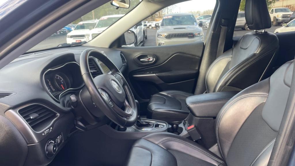 used 2019 Jeep Cherokee car, priced at $15,795