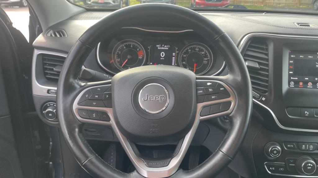 used 2019 Jeep Cherokee car, priced at $15,795