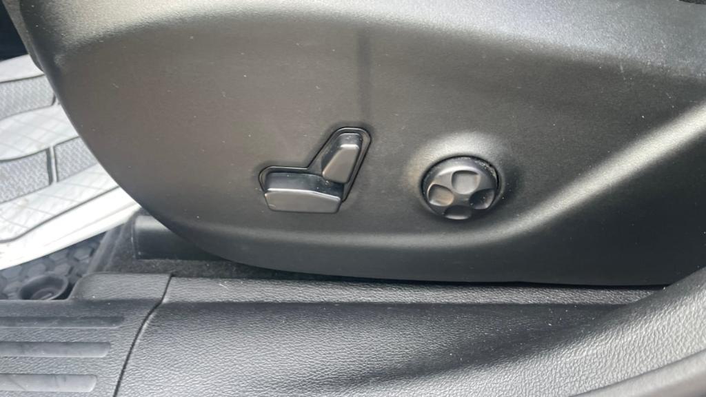 used 2019 Jeep Cherokee car, priced at $15,795