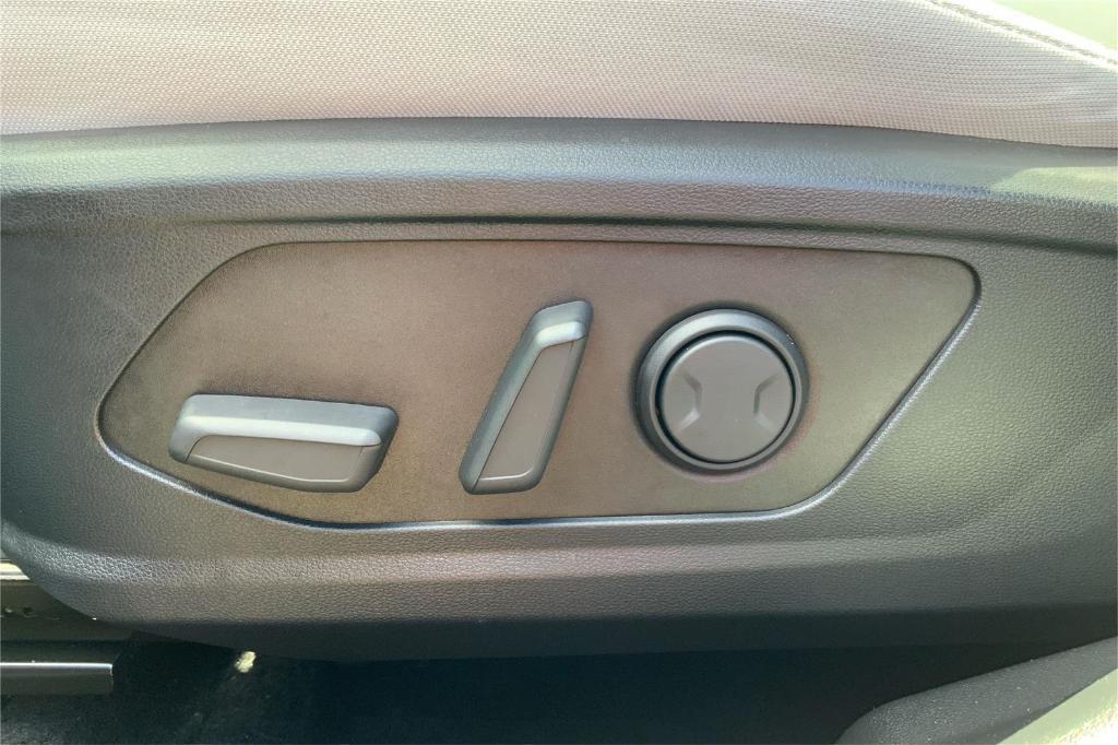 used 2025 Hyundai Tucson car, priced at $24,895