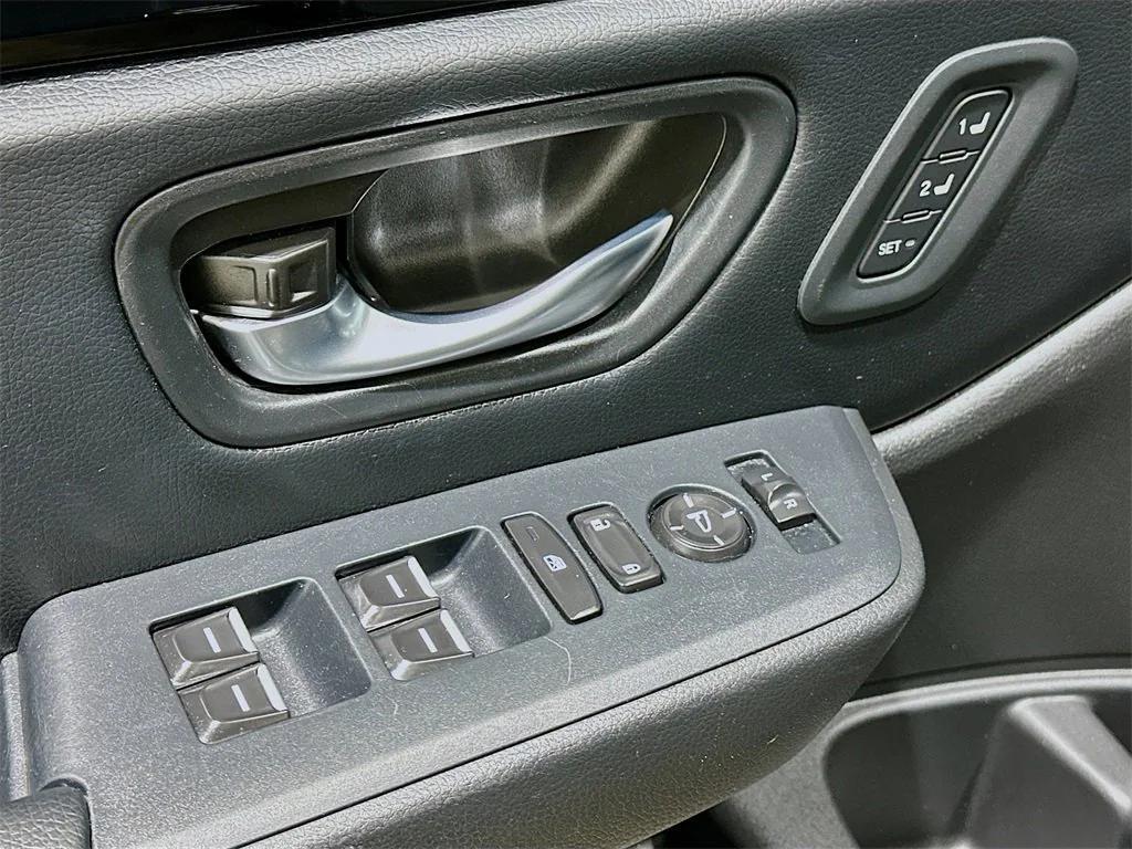 used 2023 Honda Pilot car, priced at $36,481