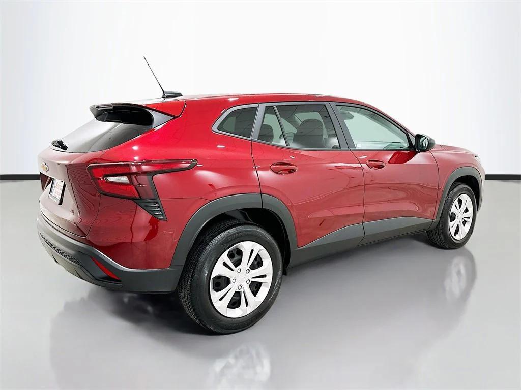 used 2025 Chevrolet Trax car, priced at $22,091