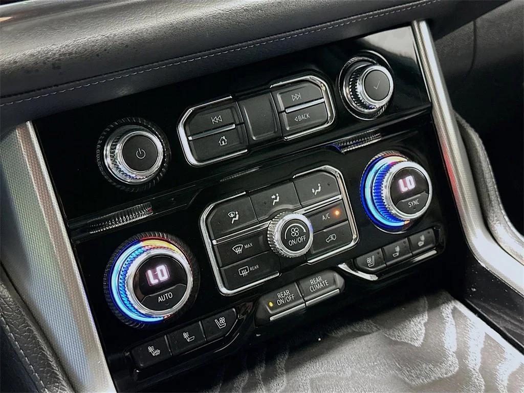 used 2022 GMC Yukon XL car, priced at $49,635