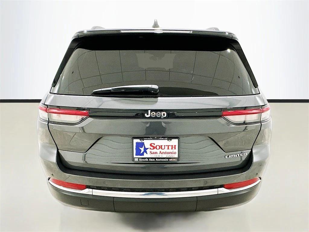 used 2022 Jeep Grand Cherokee car, priced at $25,322