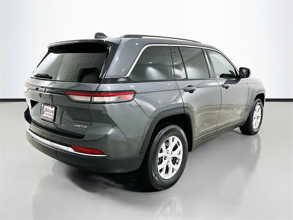 used 2022 Jeep Grand Cherokee car, priced at $25,322