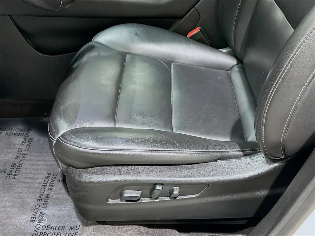 used 2020 Cadillac XT4 car, priced at $22,164