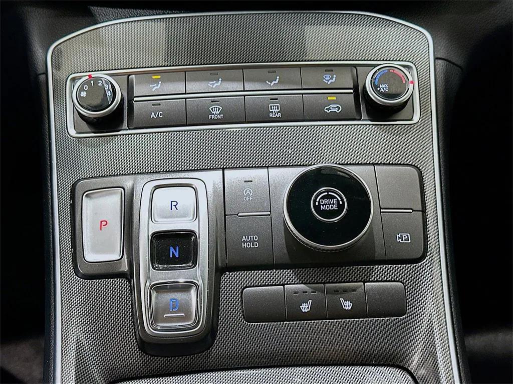 used 2022 Hyundai Santa Fe car, priced at $21,000