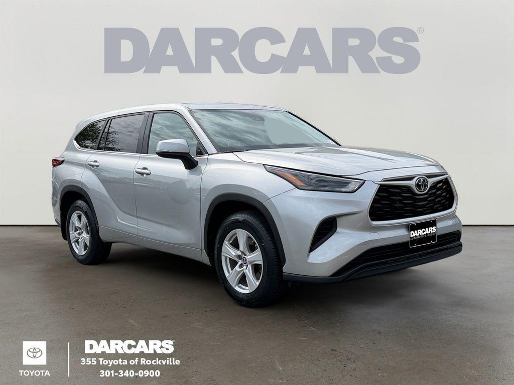 used 2023 Toyota Highlander car, priced at $36,925