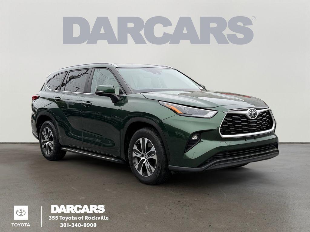 used 2023 Toyota Highlander car, priced at $36,625