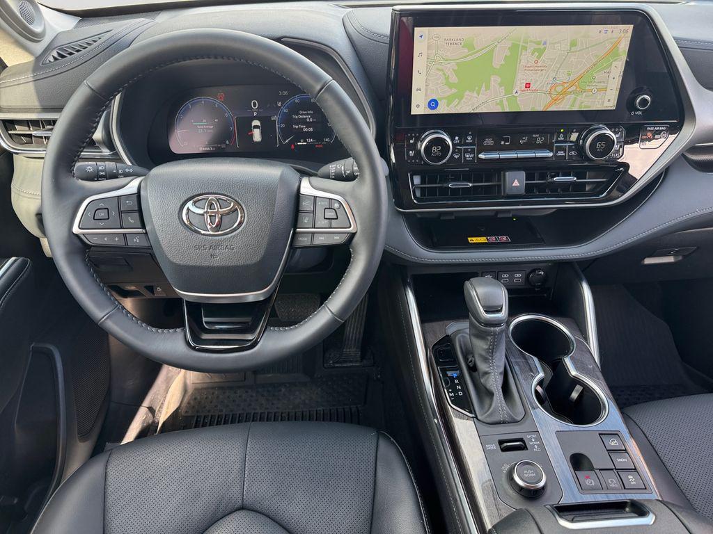 used 2026 Toyota Highlander car, priced at $52,750