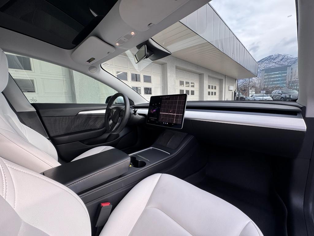 used 2021 Tesla Model 3 car, priced at $27,000